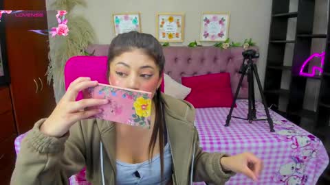 lia online show from September 25, 1:26 pm