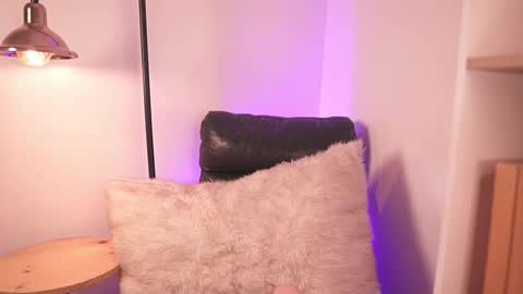 liaa online show from December 15, 9:08 pm