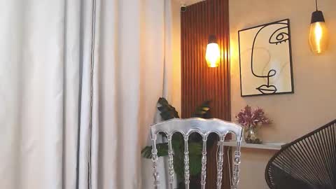 LIA online show from February 20, 6:52 pm