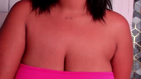 Snapshot of lia_mariana chatting on June 25, 3:50 am lia_mariana online show from June 25, 3:50 am