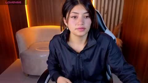 Snapshot of lia_queen_tx chatting on May 12, 3:03 am Online 1400 - 2100 online show from May 12, 3:03 am