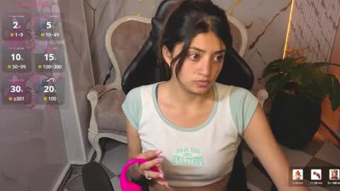 Snapshot of lia_queen_tx chatting on May 22, 4:08 am Online 1400 - 2100 online show from May 22, 4:08 am
