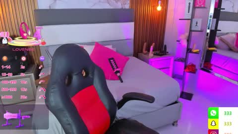 Camila online show from March 6, 3:25 am