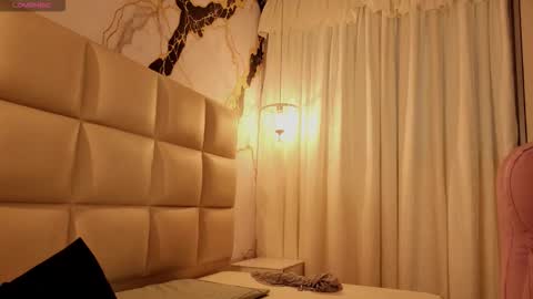 Lia online show from March 20, 7:08 pm