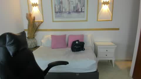 Snapshot of lia_sexx19 chatting on May 6, 2:08 am Lia online show from May 6, 2:08 am