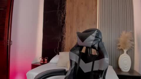 Snapshot of lia_sexx19 chatting on May 29, 2:42 am Lia online show from May 29, 2:42 am