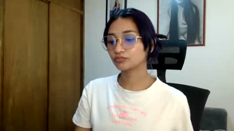 lia_sexycam online show from June 15, 6:32 pm
