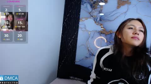 lia summer1 online show from February 7, 12:06 pm