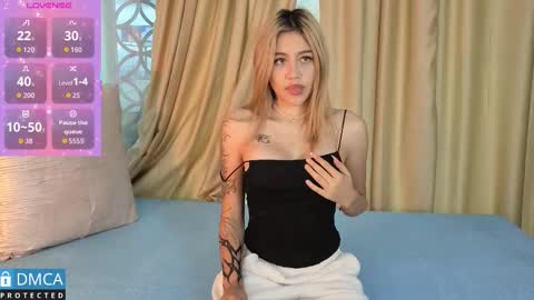 lia summer1 online show from October 8, 6:27 pm