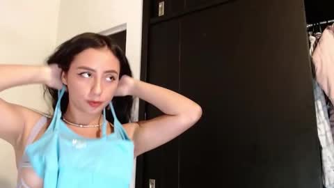   lia  online show from January 29, 11:14 pm