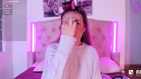 Snapshot of liaa_cutee chatting on January 10, 11:12 am Lia online show from January 10, 11:12 am