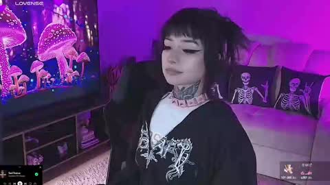 Snapshot of liaa_rodriguezz chatting on February 13, 4:50 pm Liaa online show from February 13, 4:50 pm