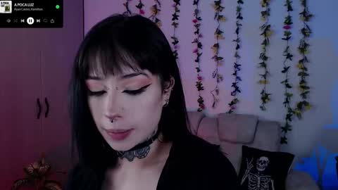 Snapshot of liaa_rodriguezz chatting on November 7, 11:27 pm Liaa online show from November 7, 11:27 pm