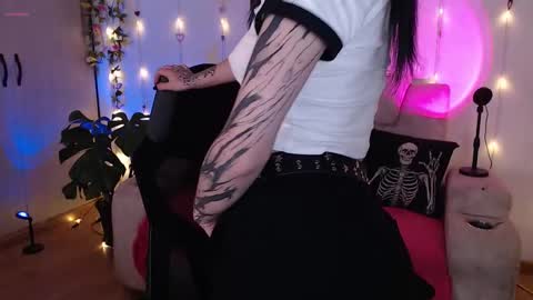 Liaa  online show from March 11, 11:22 pm