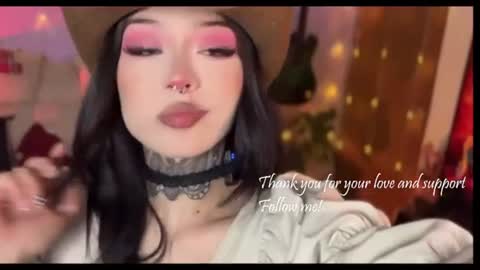 Snapshot of liaa_rodriguezz chatting on June 28, 5:02 am Liaa online show from June 28, 5:02 am