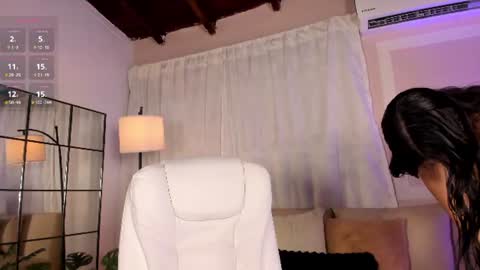 Snapshot of liaamoon_ chatting on June 26, 12:20 pm Lia online show from June 26, 12:20 pm