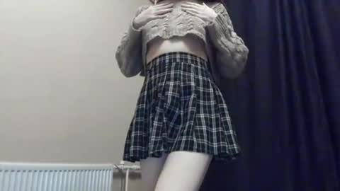 Snapshot of liabanny chatting on February 16, 7:10 pm Julia online show from February 16, 7:10 pm