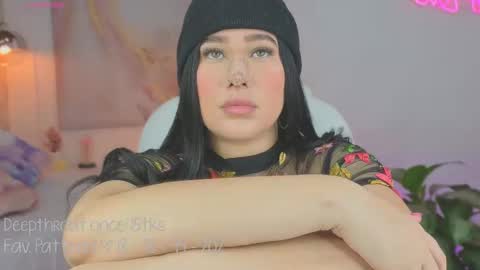 Lia Cox online show from September 13, 3:17 am