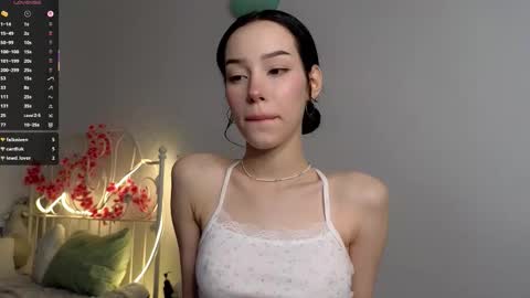 Lia  online show from January 9, 9:45 am