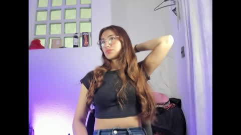 Liah  online show from March 25, 4:35 pm