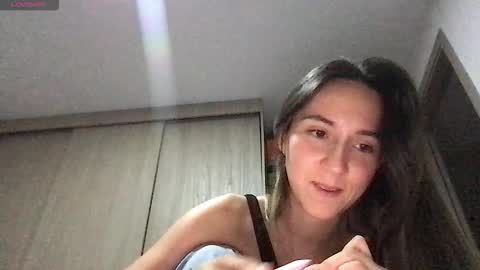 Snapshot of liahrommie chatting on February 13, 1:56 am Amy online show from February 13, 1:56 am