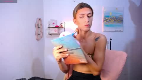 Liah Stone online show from May 27, 12:35 pm