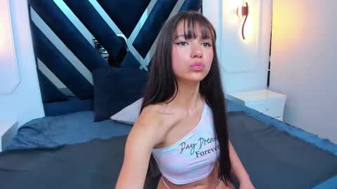 liajohnnson online show from November 23, 4:12 am