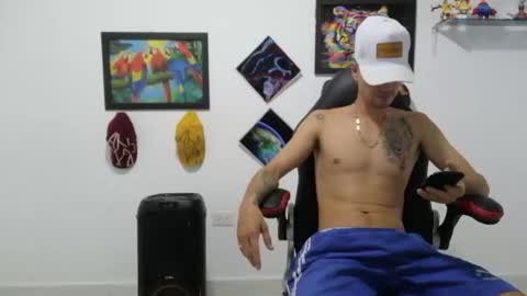 Andres online show from November 9, 10:52 pm