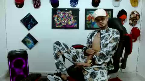 Andres online show from January 6, 11:07 pm