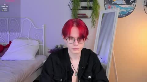 Snapshot of liam_blair chatting on May 10, 5:34 am LIAM online show from May 10, 5:34 am