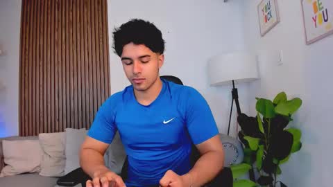 Liam Collins online show from November 11, 11:54 am