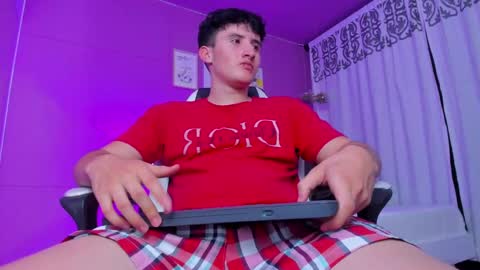 Snapshot of liam_conorr chatting on December 14, 7:07 am liam_conorr online show from December 14, 7:07 am