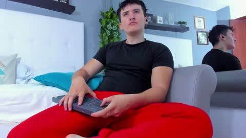 Snapshot of liam_conorr chatting on January 14, 5:12 pm liam_conorr online show from January 14, 5:12 pm