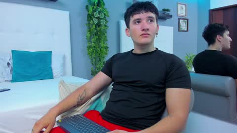 Snapshot of liam_conorr chatting on January 23, 12:19 pm liam_conorr online show from January 23, 12:19 pm