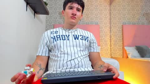 Snapshot of liam_conorr chatting on January 28, 12:32 pm liam_conorr online show from January 28, 12:32 pm