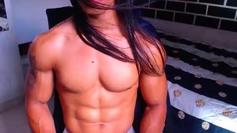 LIAM online show from November 4, 2:38 pm