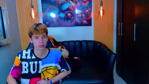 liam_green1 online show from February 8, 6:33 pm