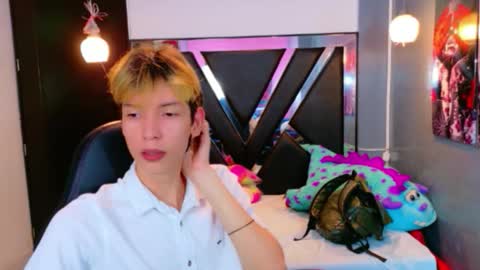 liam_green1 online show from February 20, 12:05 pm