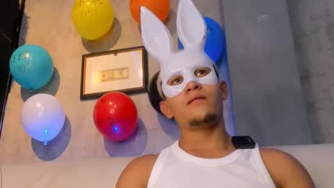 liam_knight online show from November 19, 2:22 am