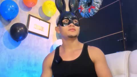 liam_knight online show from November 20, 2:23 am