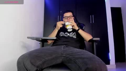 Liam online show from March 19, 12:58 am