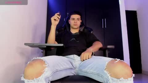 Liam online show from April 7, 4:24 am