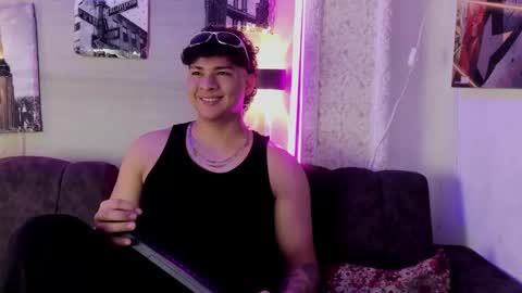 liam online show from November 12, 1:00 pm