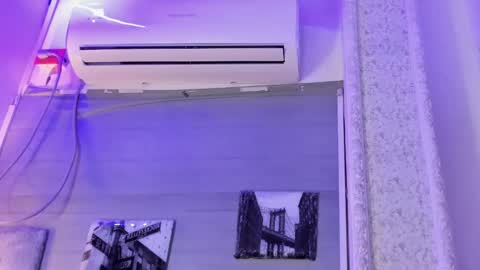 liam online show from December 16, 12:32 pm