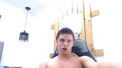 liam_york online show from January 12, 4:50 am