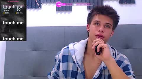 liam_york online show from March 26, 9:31 pm