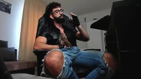 Liam online show from February 28, 7:20 am