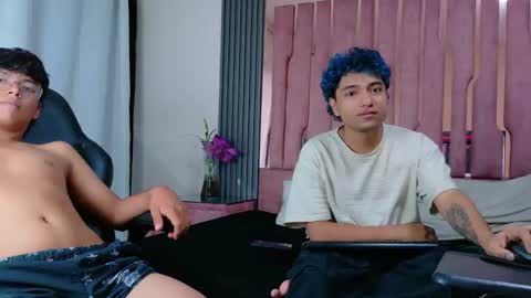 Snapshot of liamandjordan chatting on October 29, 10:22 pm LiamANDjordan online show from October 29, 10:22 pm