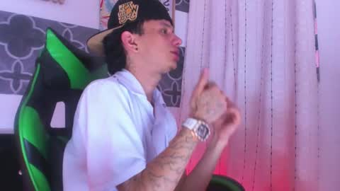 liamblaze online show from December 4, 10:18 pm