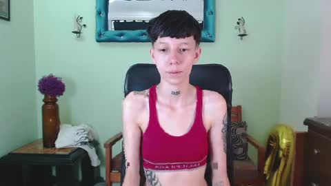Snapshot of liambrown09 chatting on April 18, 12:09 pm Liam online show from April 18, 12:09 pm
